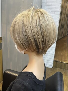 ビュー トウキョウ(VIEW TOKYO) 渋谷　20代30代40代大人可愛いひし形ショートボブ