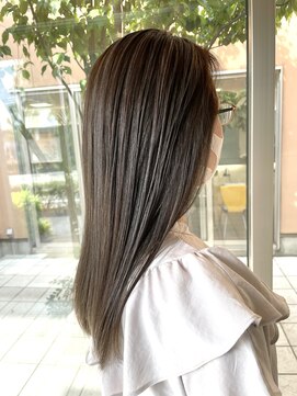 クロエ バイ ラヴィズム 小針店(CLOE by LUVISM) 透明感ばつぐん☆ハイライトカラー