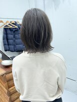 サティ(sati)&nbsp;レイヤーボブ×カーキグレージュ