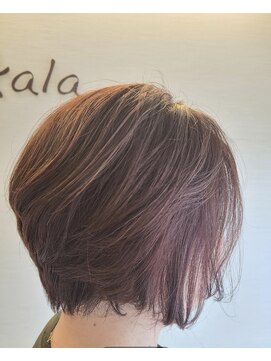 アカラ ヘアー akala ｈair ピンクグレージュ
