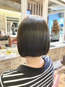 クロワ(croix) 酸性ストレート+髪質改善トリートメント