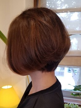 ショウズサロン(hair Sho's SALON)の写真/一人ひとりに合わせたカットで洗練された大人ショートスタイルに。忙しい朝も乾かすだけで綺麗にまとまる♪