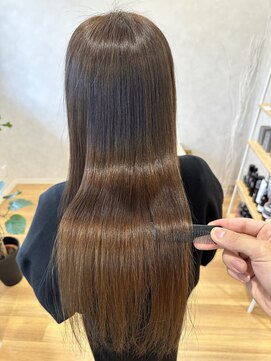 リーリエ(LILIE) 30代40代50代 髪質改善ストレート メテオ  縮毛矯正