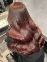 ロイオブジゼル(roi of GiseL)&nbsp;ブラウンレッド　フェミニンロング　ケアブリーチ　暖色系カラー