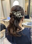 ハーフアップ波巻きウェーブ巻きゆるふわ姫巻き　結婚式お呼ばれ