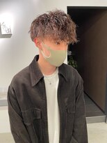 メンズサロン キング 高槻店(Men’s salon K!ng)&nbsp;波巻きツイストスパイラルパーマ/フェザーパーマ/眉毛/メンズ