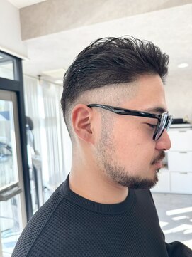 ホワイトストーン WHITE STONE フェード×アップバングフェザーパーマ