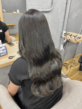 グレージュカラー