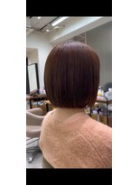 アローム(alom)&nbsp;ピンクブラウン×切りっぱなしボブ