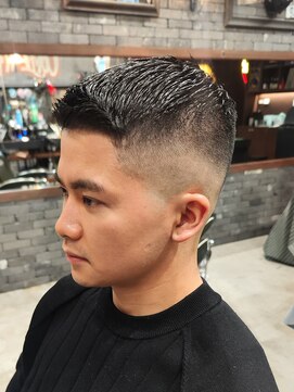 スリーセント 栄(3/cent) フェザーアップ/スキンフェード/フェードカット