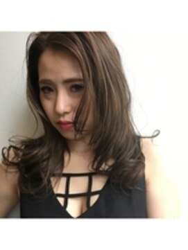 トロニー(TLONY) ココナッツベージュ ミディアム