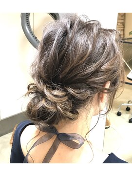 ヘアアンドメイクフリッシュ(HAIR&MAKE FRISCH) カジュアルアレンジ 15