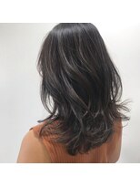 アッド バイ ケーツー(add by K-two) 細ハイライトで立体感♪外ハネミディアム/心斎橋&難波&堀江&新町