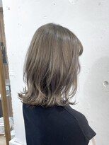 リッカ(RICCA)&nbsp;外国人風透明感オリーブベージュ くびれヘア♪