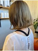 ミルクティーベージュ