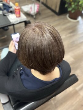 ヴィフ 大船(VIF) 卒白髪染め/白髪ぼかし/ショートカット/ショートヘア/白髪/大船