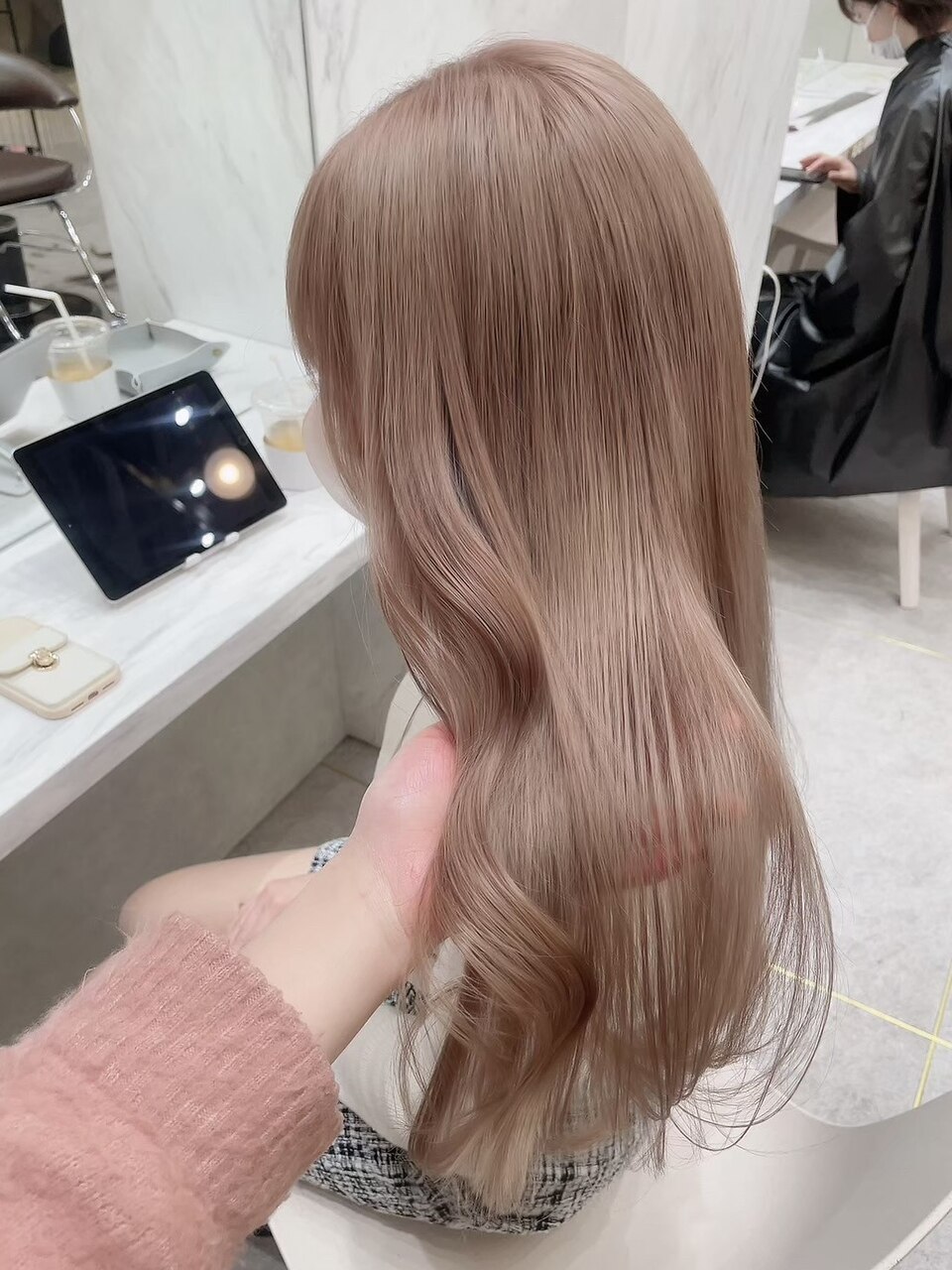 髪質改善グレージュカラー似合わせカットフェミニンロング：L182340358