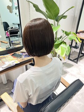 スミ(sumi) ぷつんボブスタイル