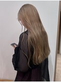 ベージュカラー