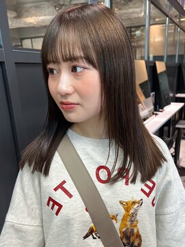 アルバム 銀座(ALBUM GINZA) エモージュ美髪グレージュカラーレイヤーロング_ba487461