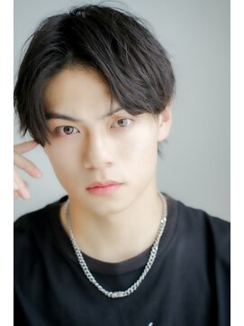 モアナ 逗子(MOANA) 【王道】センターパートスタイル