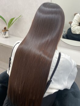 アロアートヘアー(ALO art hair)の写真/この時期オススメの髪質改善矯正◇ナチュラルな縮毛矯正で髪本来の美しさを引き出します。