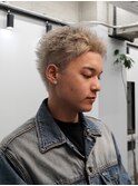 ホワイトスパイキーショートハイトーンショート