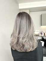 ヴレ(vrai)&nbsp;バレイヤージュ/シャドールーツ/エアータッチ/ブリーチ