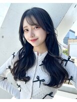 シー 池袋(SHE) 池袋/池袋駅/学割U24/前髪カット/顔周りカット/インナーカラー