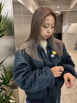 イル 天神店(ill) グレージュカラー