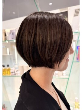 ザザ 高田馬場(ZA/ZA) 大人女性のための抜け感ショートボブ