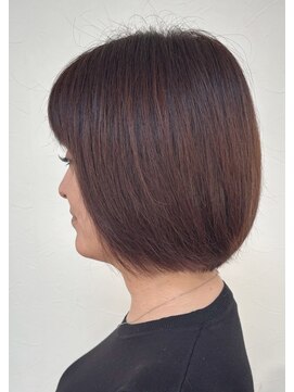 暖色系カラーボブスタイル
