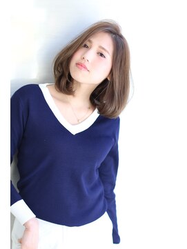 オーロ(ORO) グレージュパーソナルカラーボブ