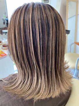 スタッフ イット ヘアー ミルクティーベージュ×バレイヤージュ♪