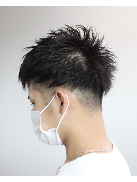 ウィスカーヘアー(whisker hair) ツーブロックマッシュ