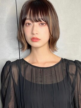 アイユー(ii+U) 外ハネ　ボブ　くびれボブ　コンパクトショート