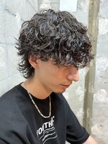 アカ(ACA)&nbsp;メンズカットパーマ波巻ツイストスパイラルパーマ札幌大通