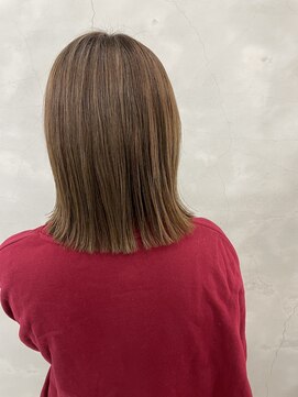 エンドリンク(endlink) ハイライトカラー×ベージュカラー×切りっぱなし