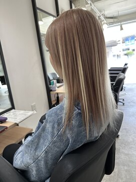 ラフ 難波店(LAFF) #ショコラアッシュ#ヘルシースタイル#ふんわりカール