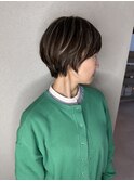 【まとまりと動き】白髪ぼかしショートヘア