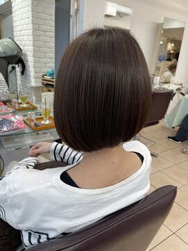 シェイプガーデンカメアリ(SHAPE GARDEN kameari) 前下がりボブ