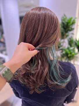 ステア ケース(stair case) インナーカラーは割と攻めても意外と馴染んじゃうの知ってた？