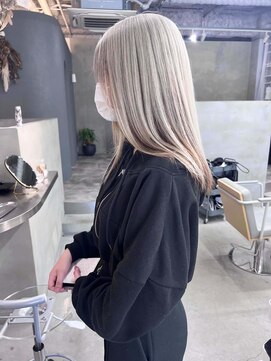 クリム(qulim) ブリーチ/ブリーチカラー/ダブルカラー/ハイトーンカラー