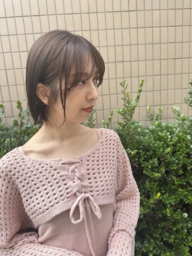 エクリボンヌ(equri bonne) 外はねボブ