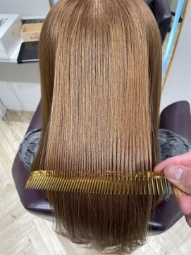 サロンドルテラ (Salon de Lutella) 【髪質改善】美髪矯正×ハイトーンベージュカラー