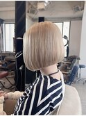 【四条烏丸】前下がりボブ×ホワイトブロンド