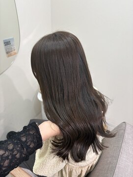 ネウィ 広島(newi) Olive Beige /透明感カラー