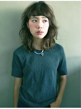 ナヌーク シブヤ(nanuk shibuya) 眉上バング×クセ感パーマで小顔に◇透け感UPのグレージュカラー