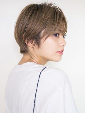 ピズムハク(PISM hak) 耳かけ小顔ショート/似合わせカット/デザインカラー