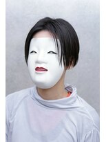 コマ(coma)&nbsp;センターパート刈り上げ女子リヴァイヘア【coma中野】